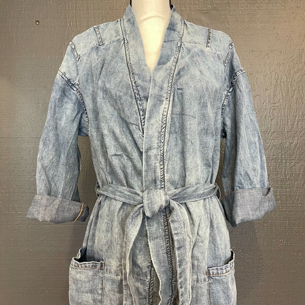 ROCKY CHAMBRAY ROBE - Picture 7 of 10